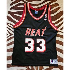 Vintage 90s Miami Heat Alonzo Mourning #33 Champion Jersey Size 44 M